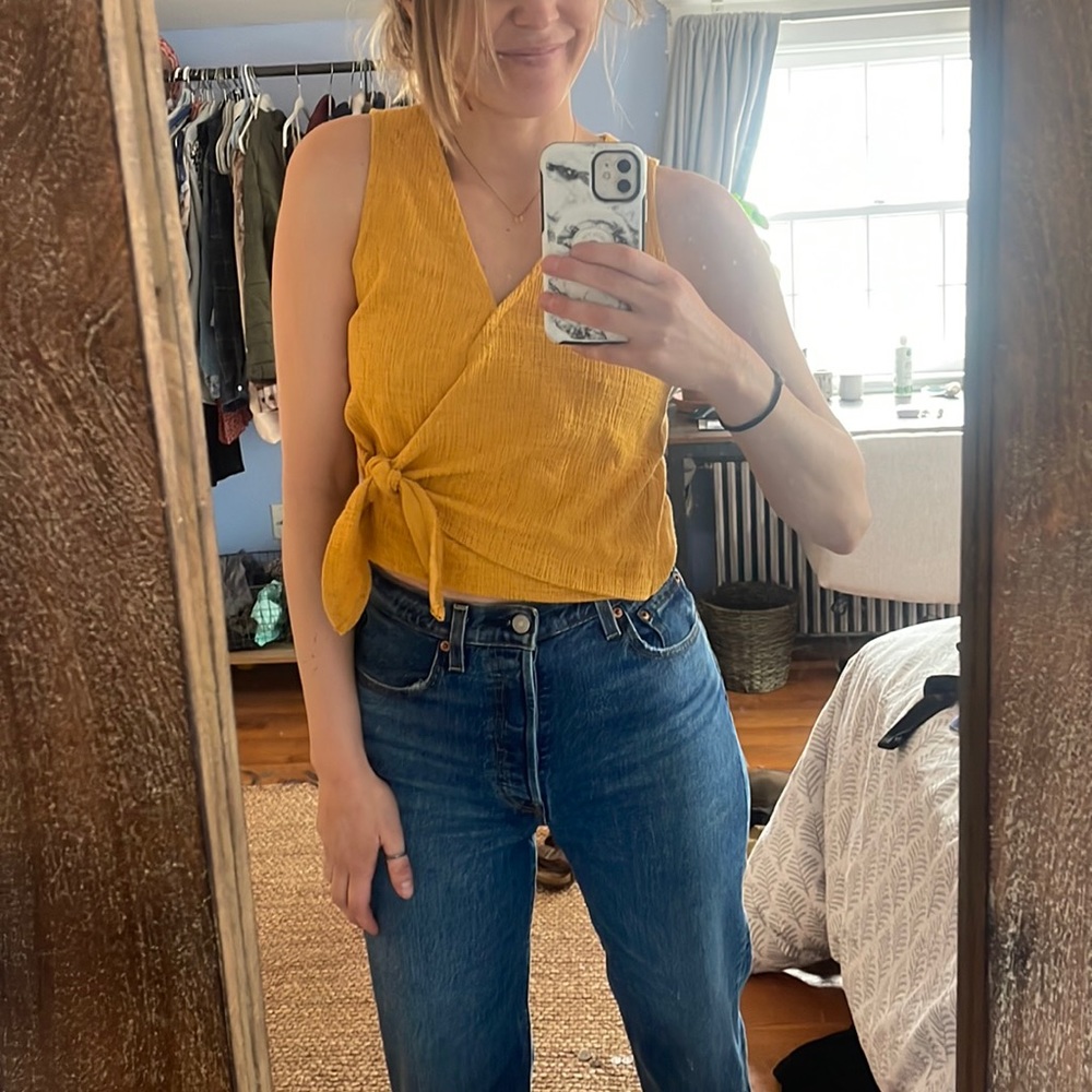 Tie tank top